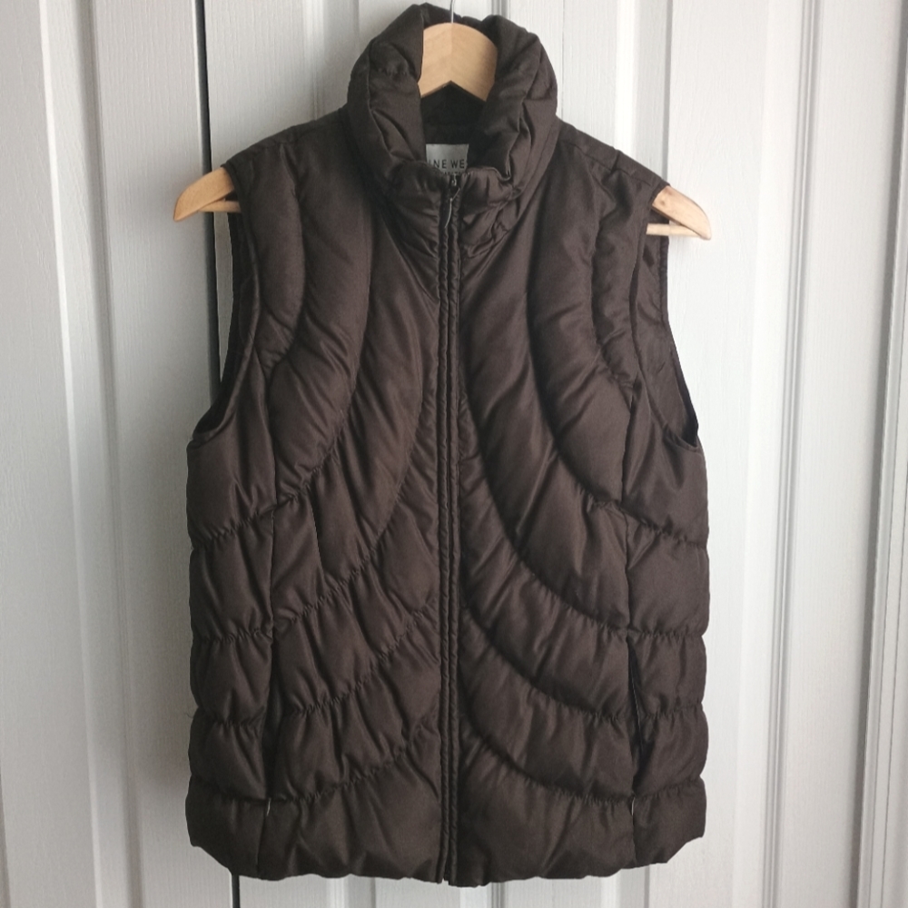 Nine West Lightweight Puffer Vest - Sz M Dark Brown Zip Up Hiking Casual Winter